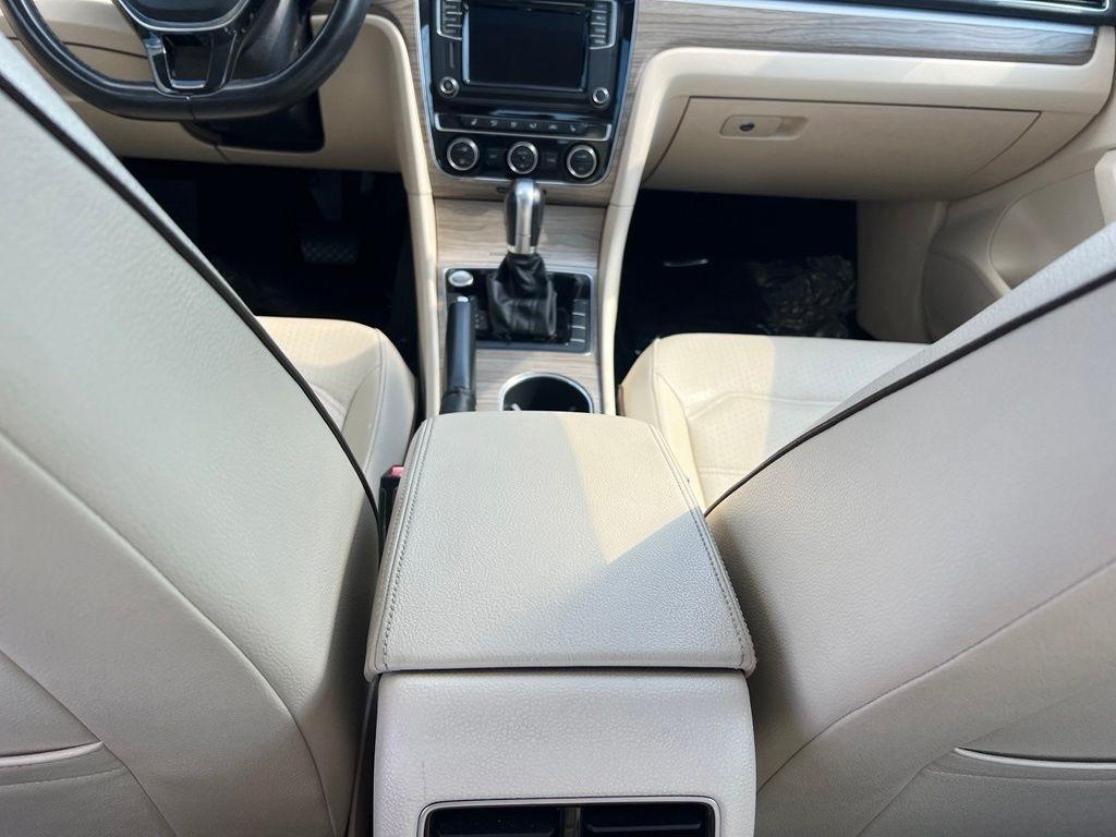 Volkswagen Passat SE 6A 2017