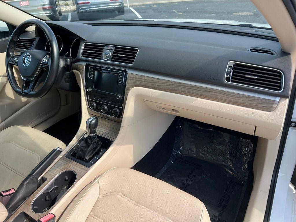 Volkswagen Passat SE 6A 2017