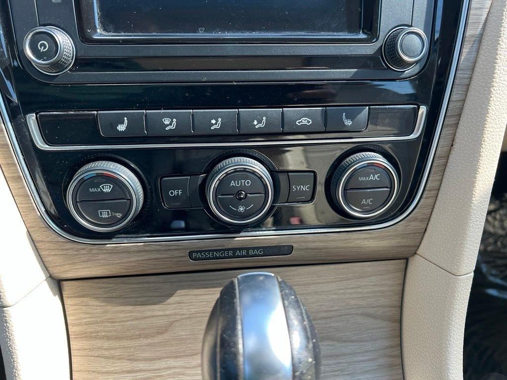 Volkswagen Passat SE 6A 2017