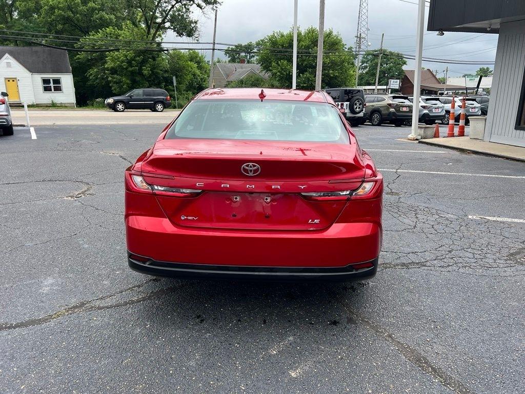 Toyota Camry Hybrid LE 2025