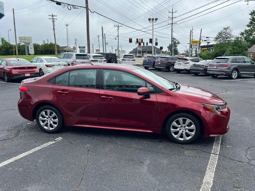 Toyota Corolla LE 2025