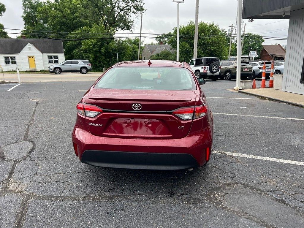 Toyota Corolla LE 2025