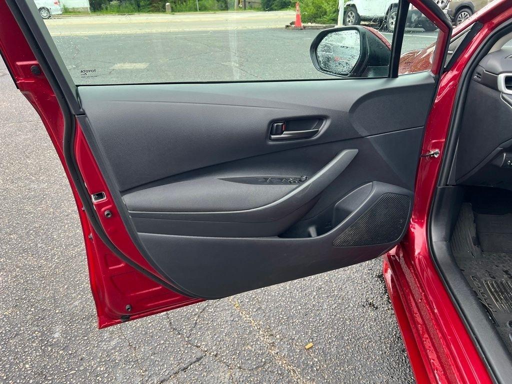 Toyota Corolla LE 2025