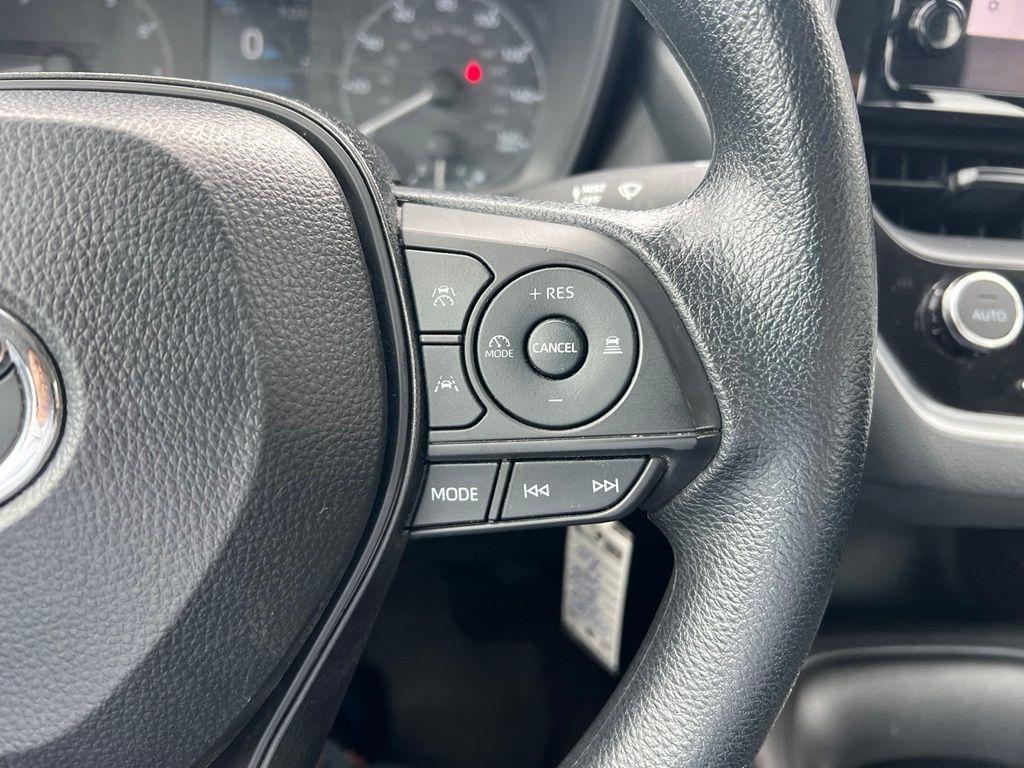 Toyota Corolla LE 2025