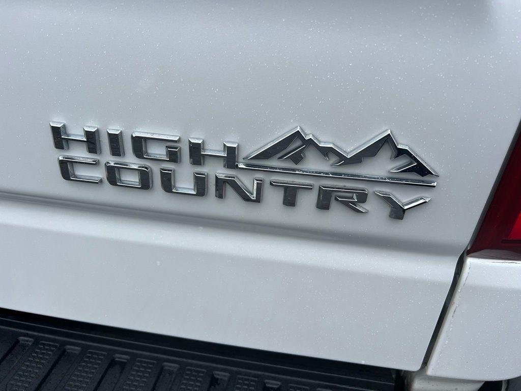Chevrolet Silverado 1500 High Country Crew Cab 4WD 2022