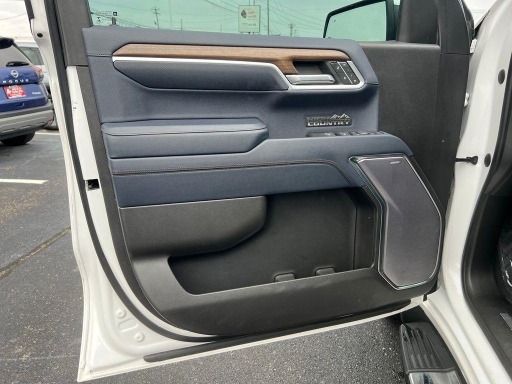 Chevrolet Silverado 1500 High Country Crew Cab 4WD 2022