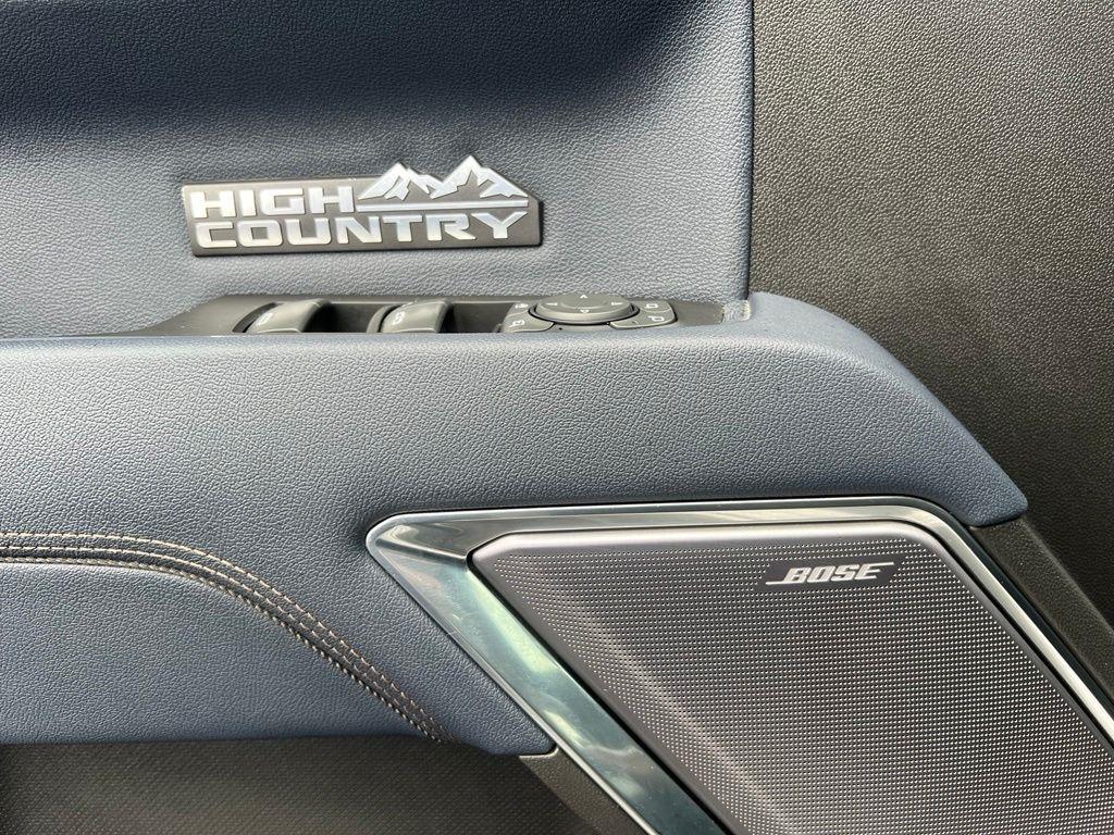 Chevrolet Silverado 1500 High Country Crew Cab 4WD 2022