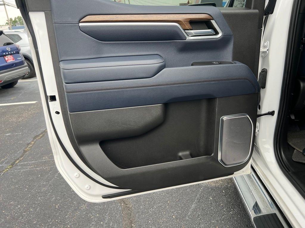 Chevrolet Silverado 1500 High Country Crew Cab 4WD 2022