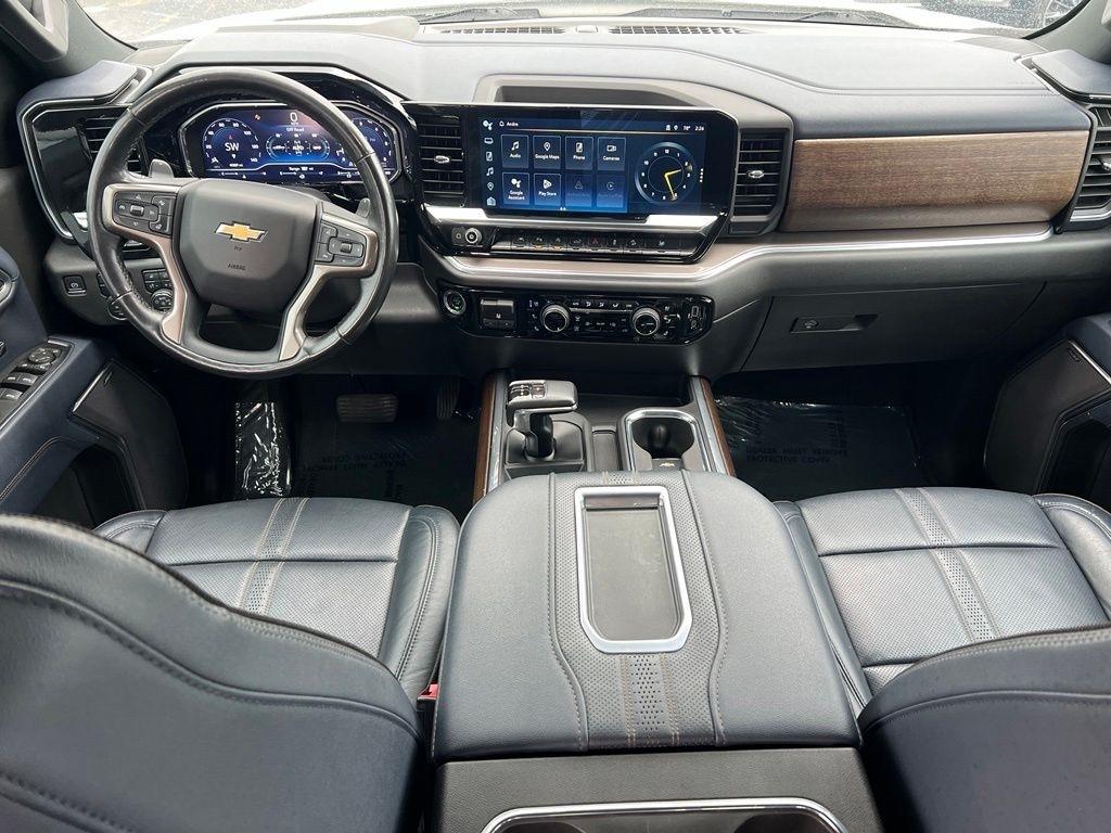 Chevrolet Silverado 1500 High Country Crew Cab 4WD 2022