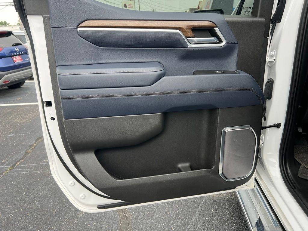 Chevrolet Silverado 1500 High Country Crew Cab 4WD 2022