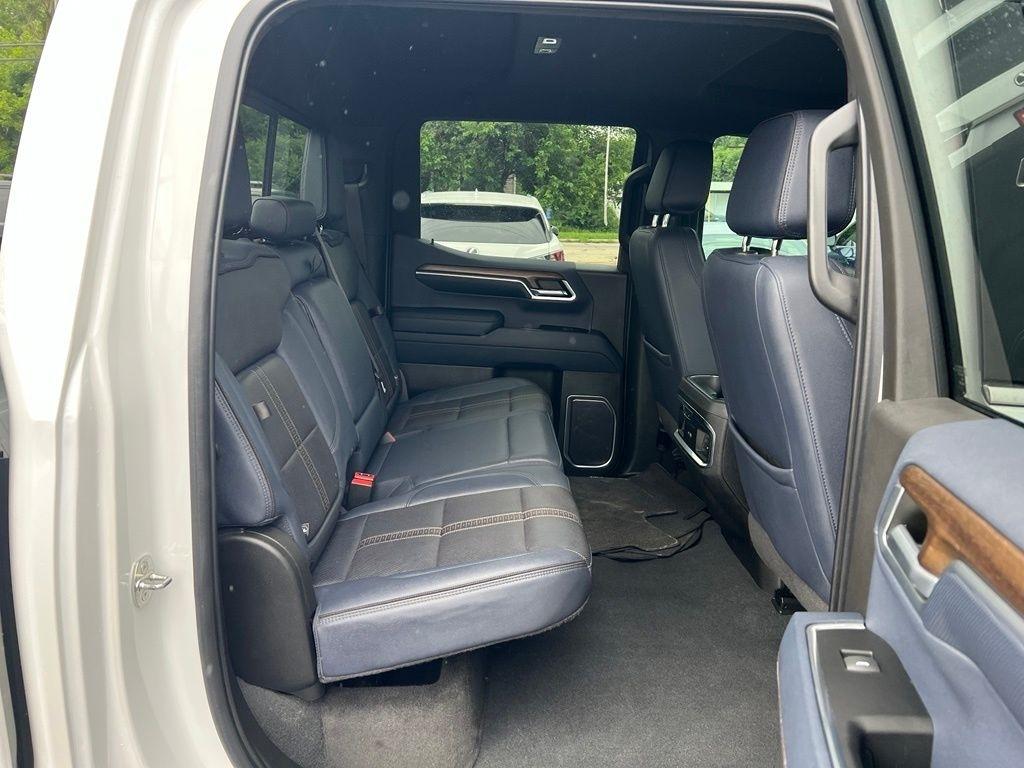 Chevrolet Silverado 1500 High Country Crew Cab 4WD 2022