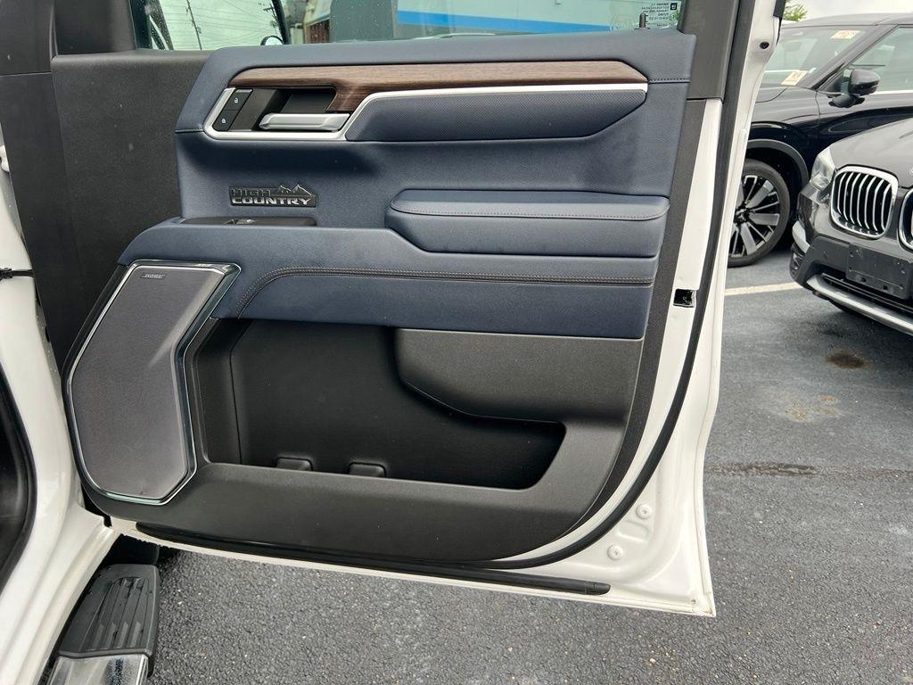Chevrolet Silverado 1500 High Country Crew Cab 4WD 2022