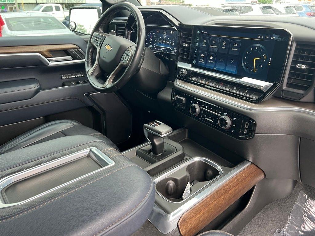 Chevrolet Silverado 1500 High Country Crew Cab 4WD 2022