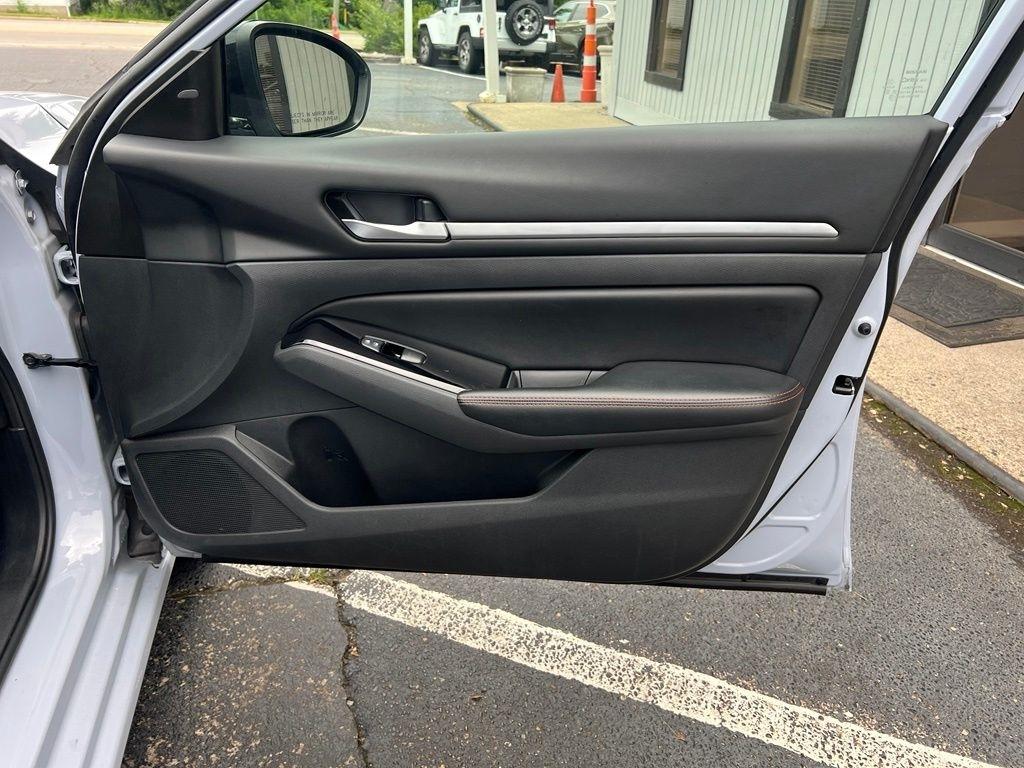 Nissan Altima 2.5 SR 2024