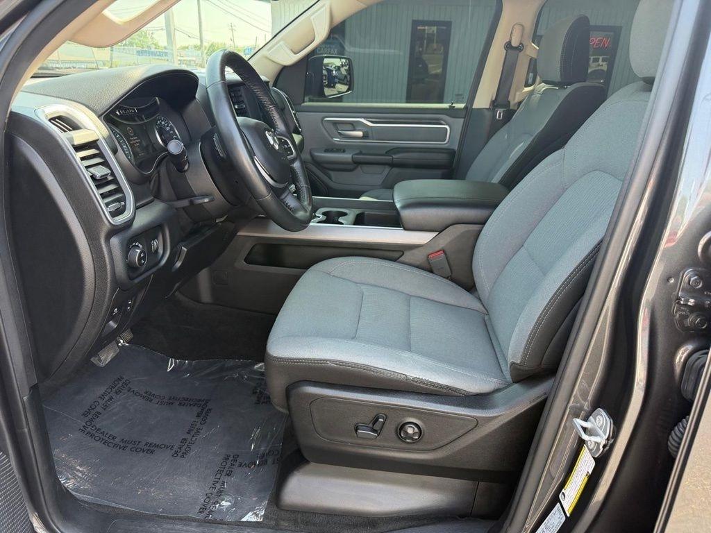 RAM 1500 Big Horn Crew Cab SWB 4WD 2020