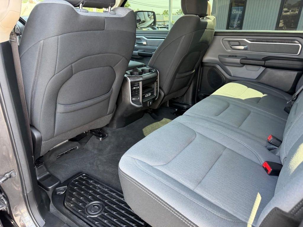 RAM 1500 Big Horn Crew Cab SWB 4WD 2020