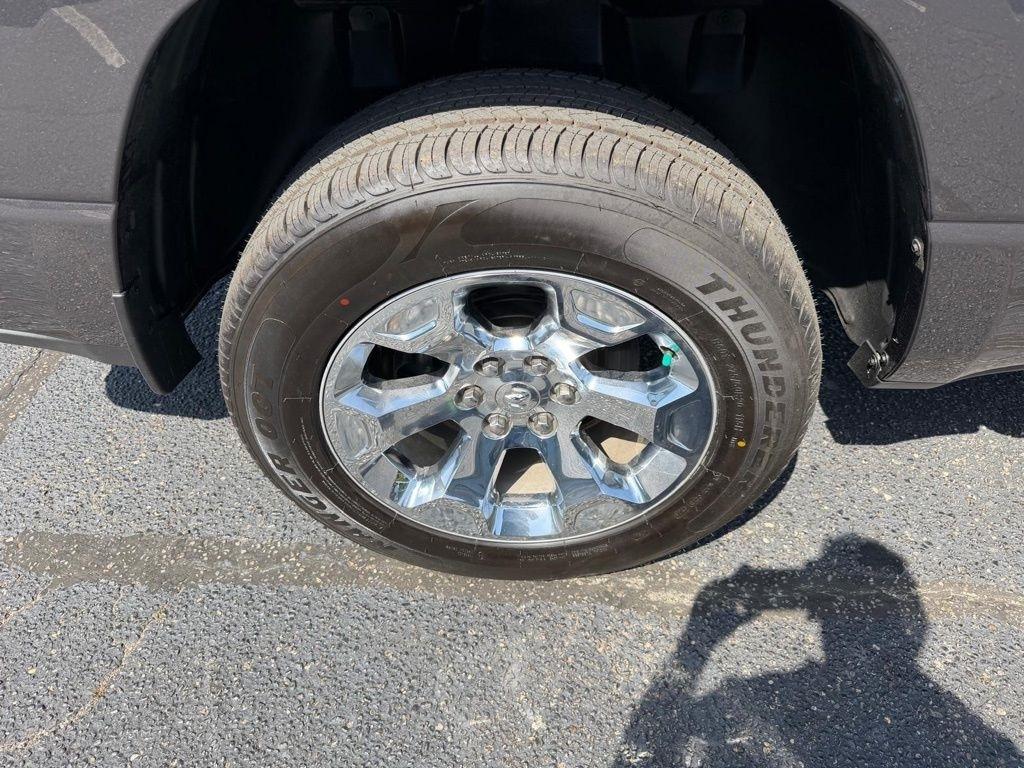 RAM 1500 Big Horn Crew Cab SWB 4WD 2020
