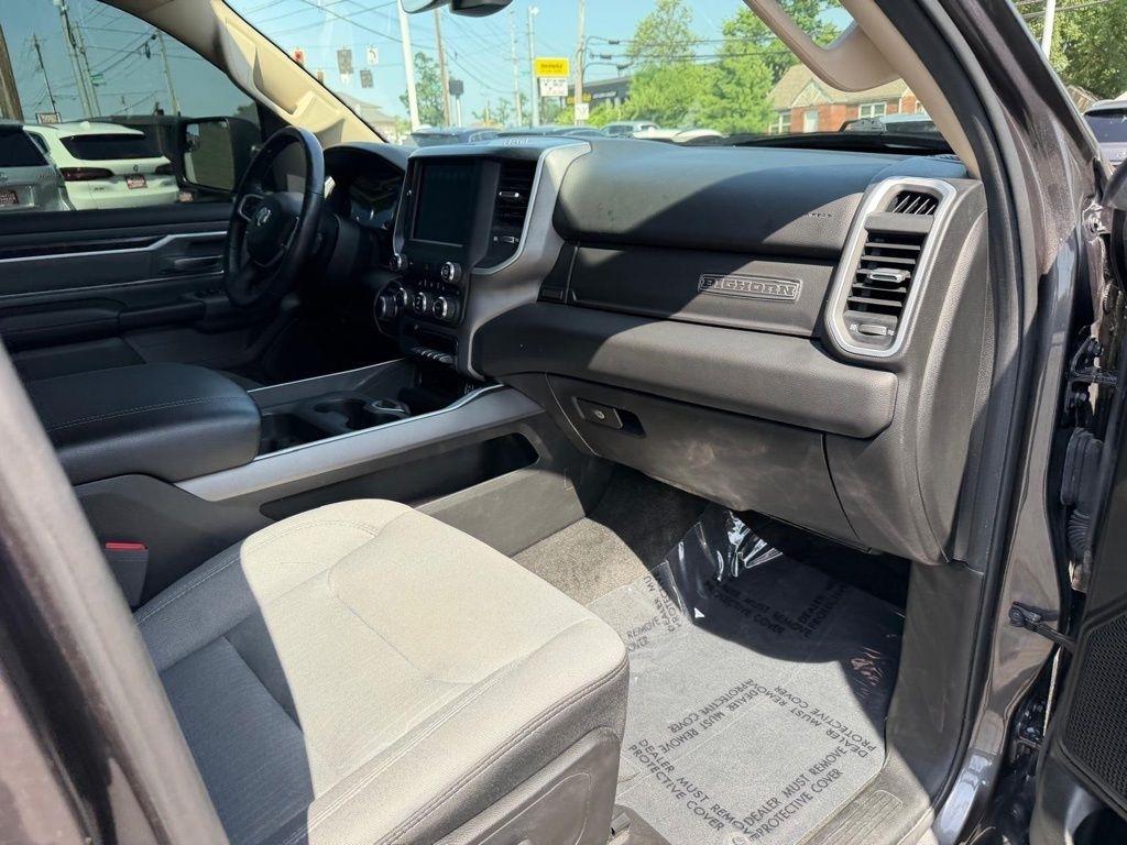 RAM 1500 Big Horn Crew Cab SWB 4WD 2020