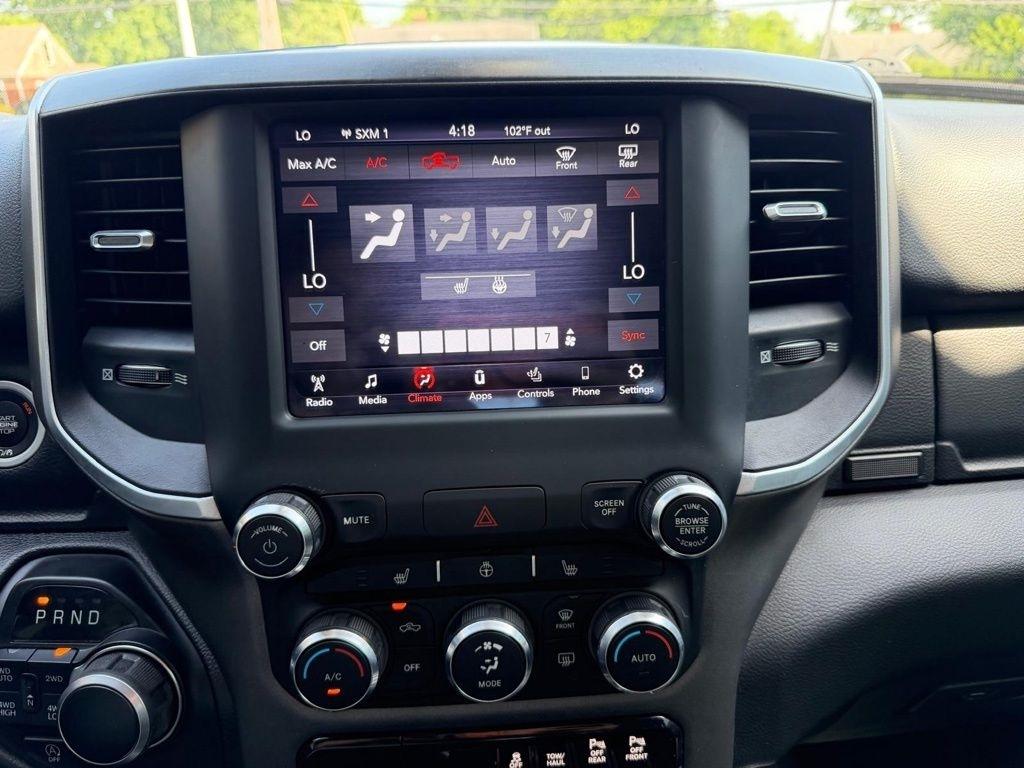 RAM 1500 Big Horn Crew Cab SWB 4WD 2020