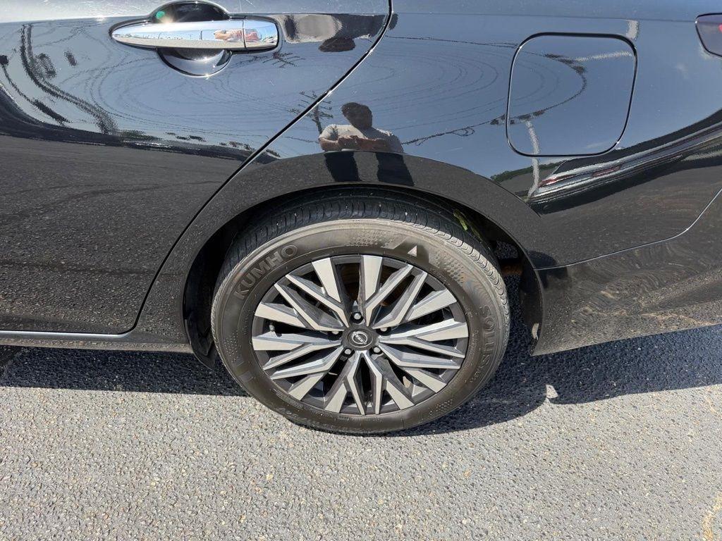 Nissan Altima 2.5 SV 2025