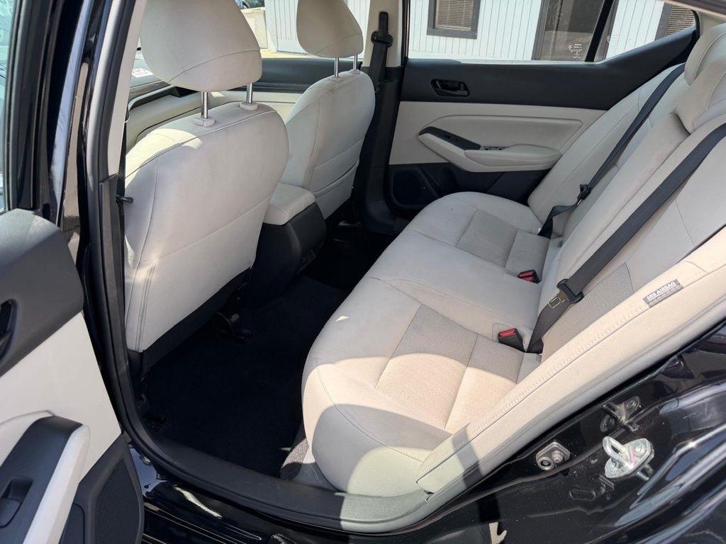 Nissan Altima 2.5 SV 2025