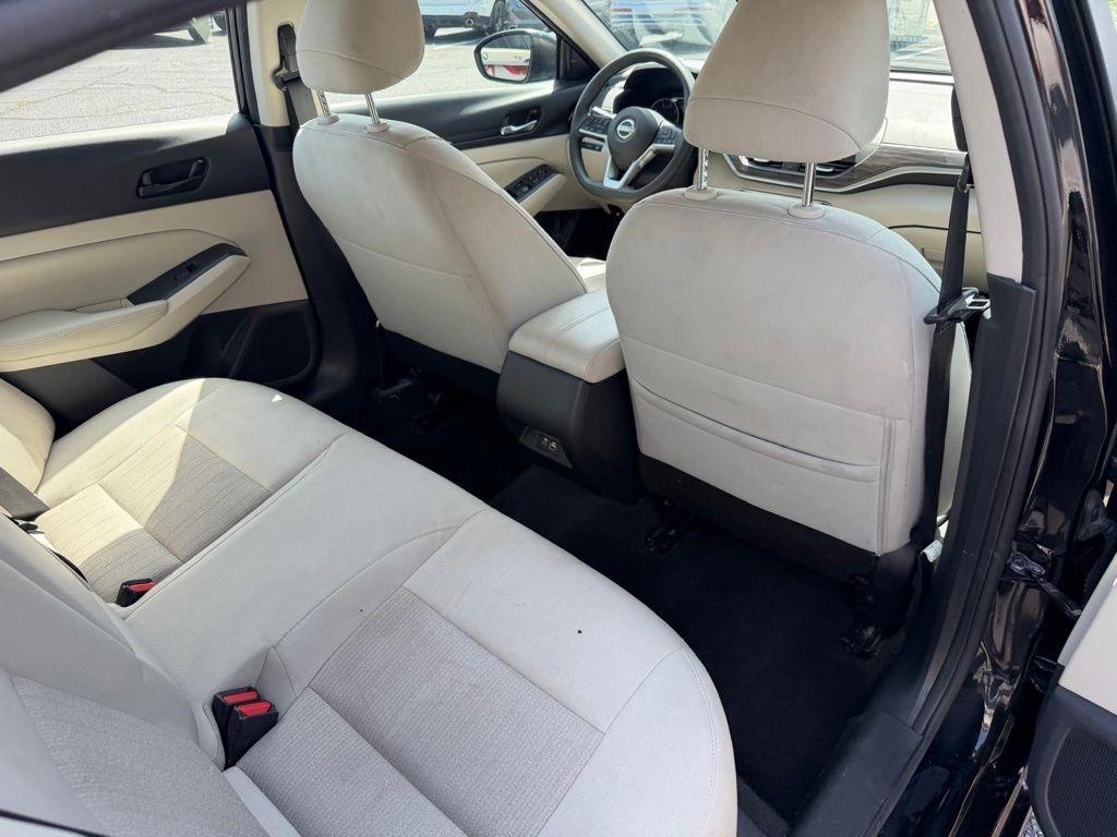 Nissan Altima 2.5 SV 2025