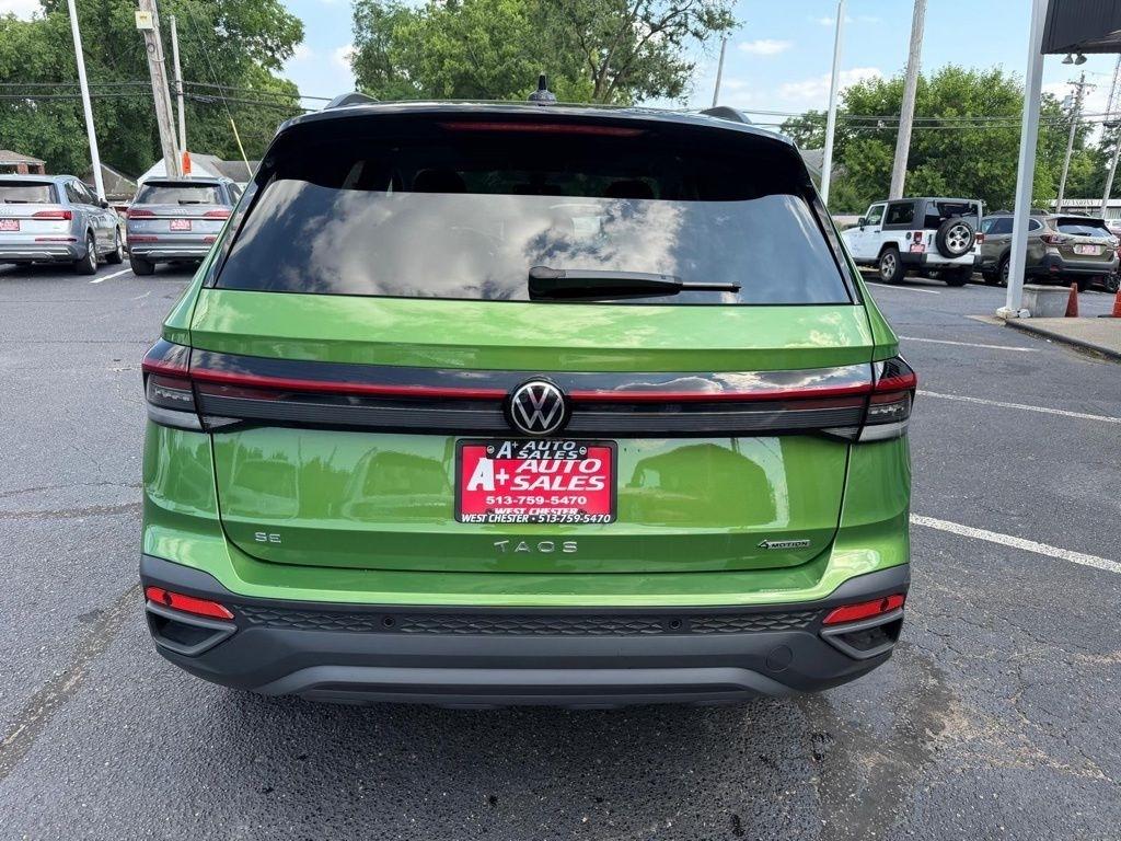 Volkswagen Taos SE 4Motion Black 2025