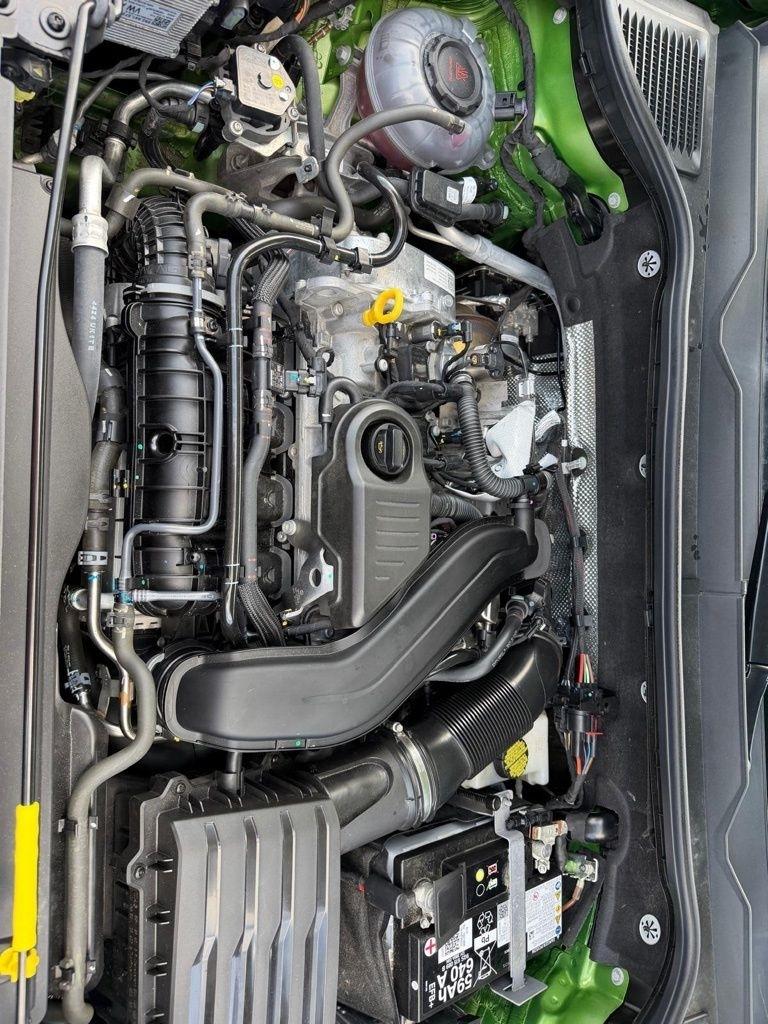 Volkswagen Taos SE 4Motion Black 2025