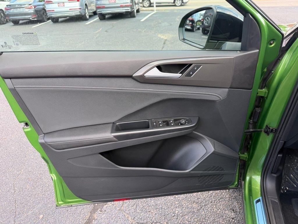 Volkswagen Taos SE 4Motion Black 2025