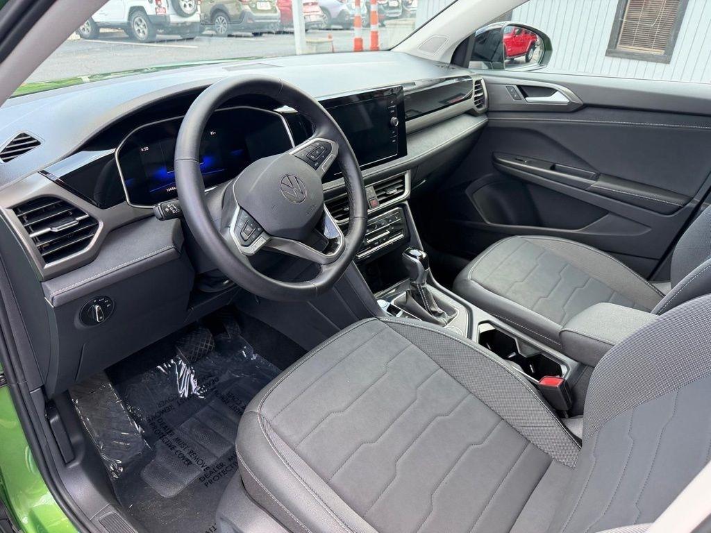 Volkswagen Taos SE 4Motion Black 2025