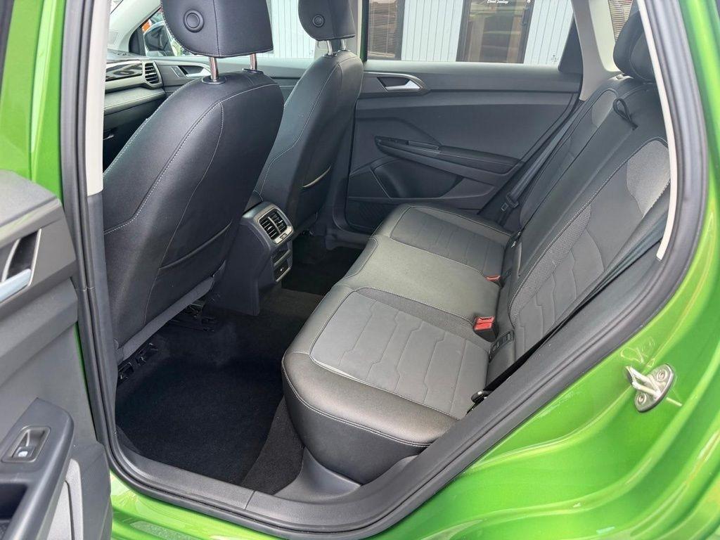 Volkswagen Taos SE 4Motion Black 2025