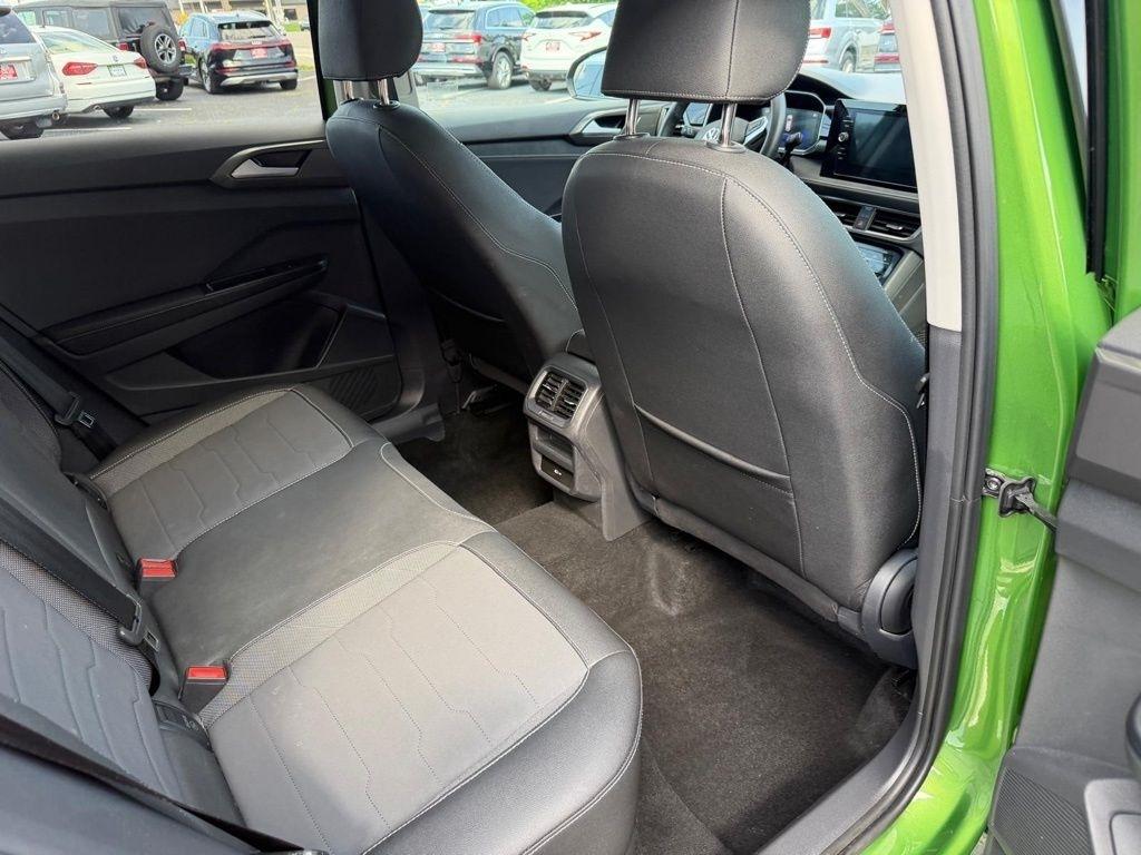 Volkswagen Taos SE 4Motion Black 2025