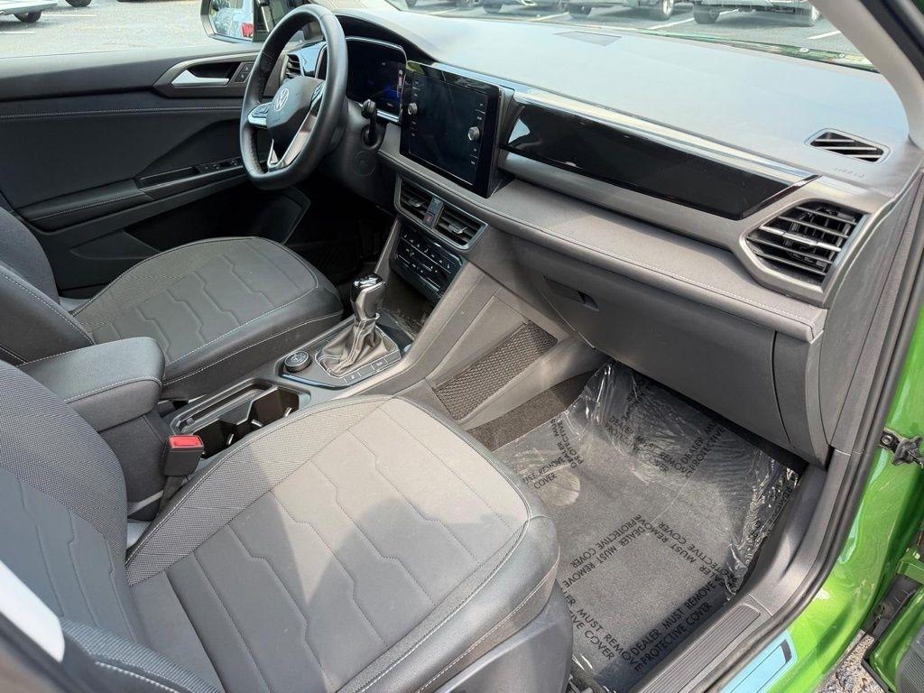 Volkswagen Taos SE 4Motion Black 2025