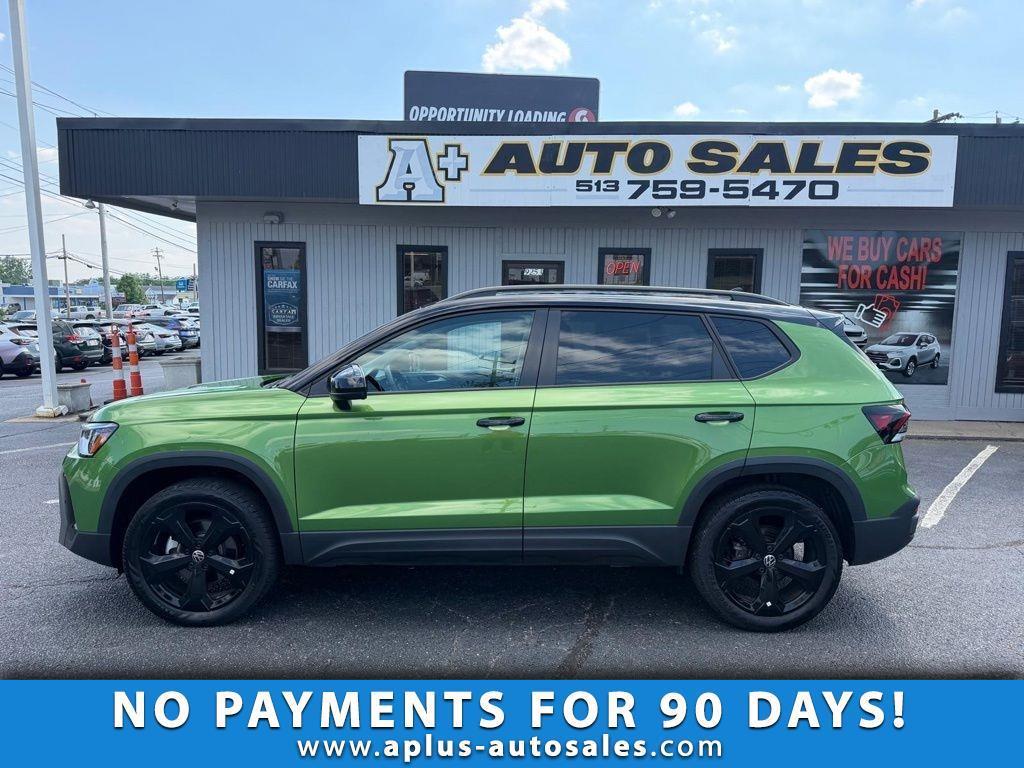 Volkswagen Taos SE 4Motion Black 2025