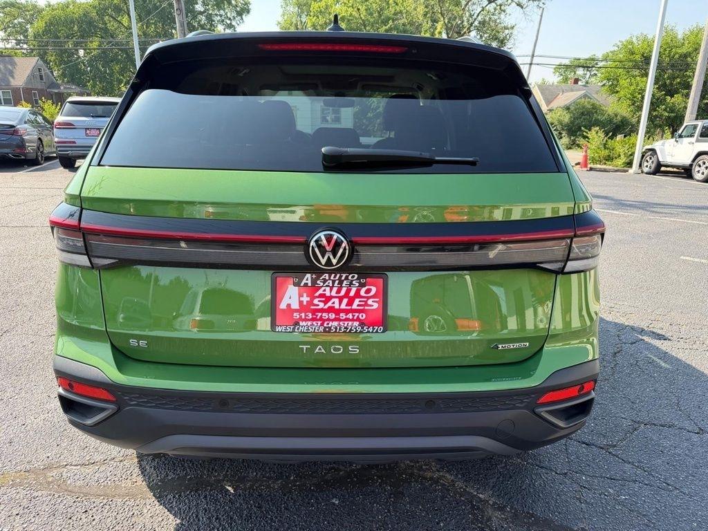 Volkswagen Taos SE 4Motion Black 2025