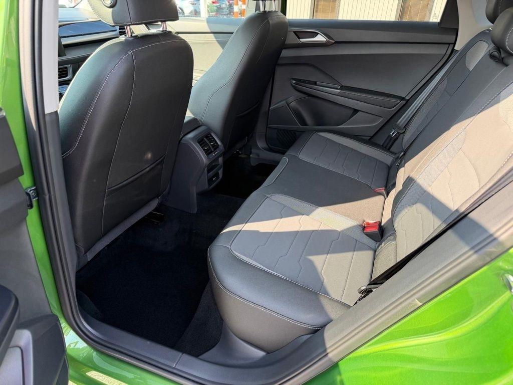 Volkswagen Taos SE 4Motion Black 2025