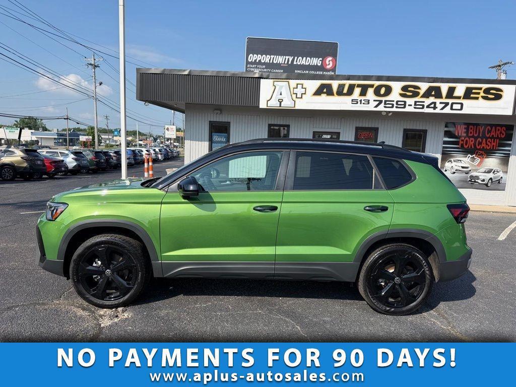 Volkswagen Taos SE 4Motion Black 2025
