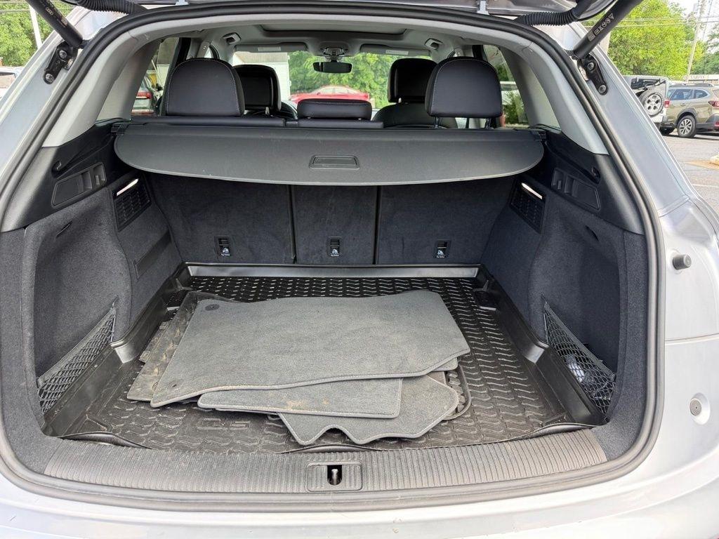 Audi Q5 2.0T Premium quattro 2023