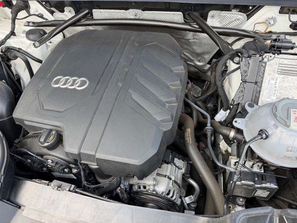 Audi Q5 2.0T Premium quattro 2023