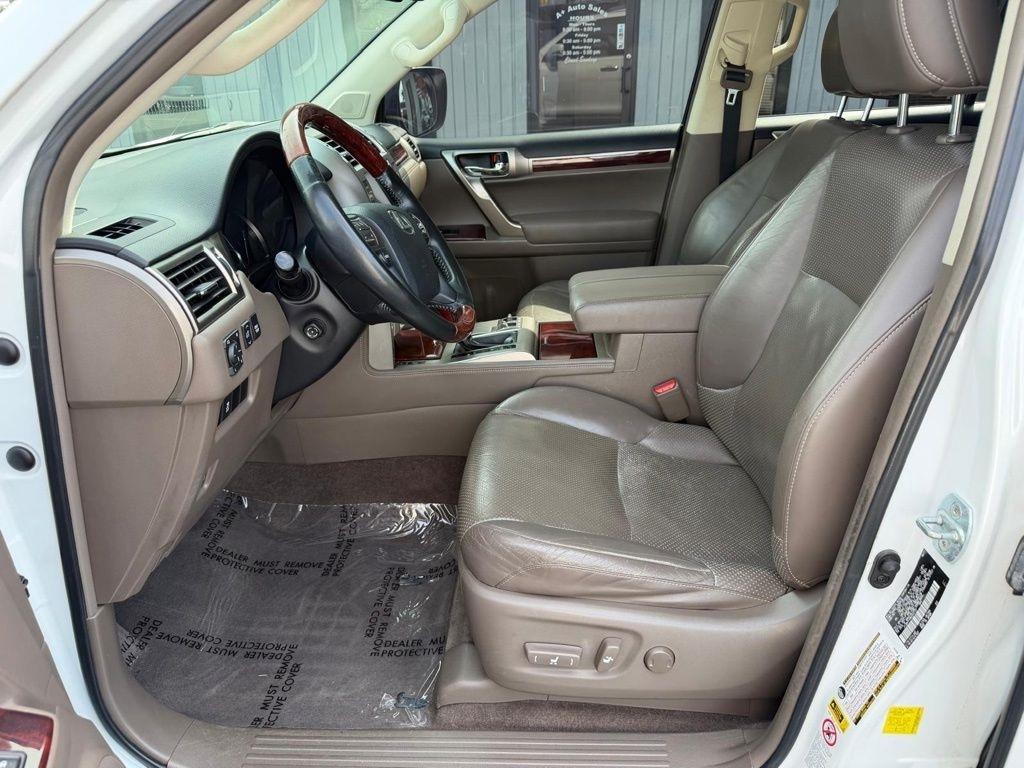 Lexus GX 460 Sport Utility 2011