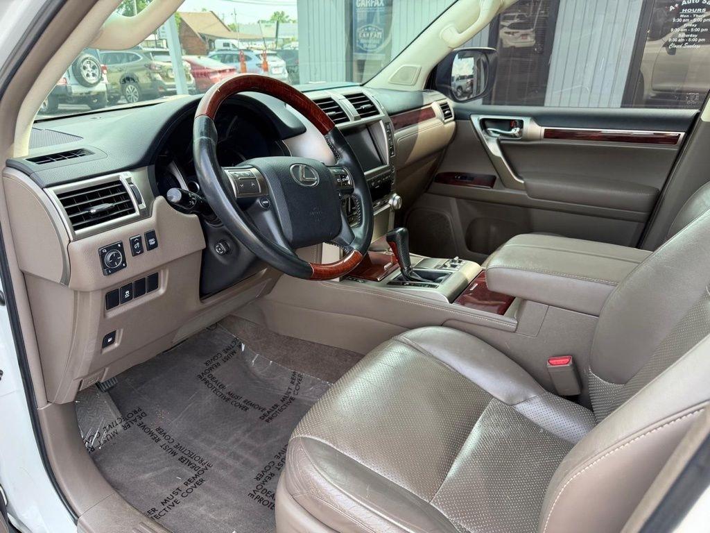 Lexus GX 460 Sport Utility 2011