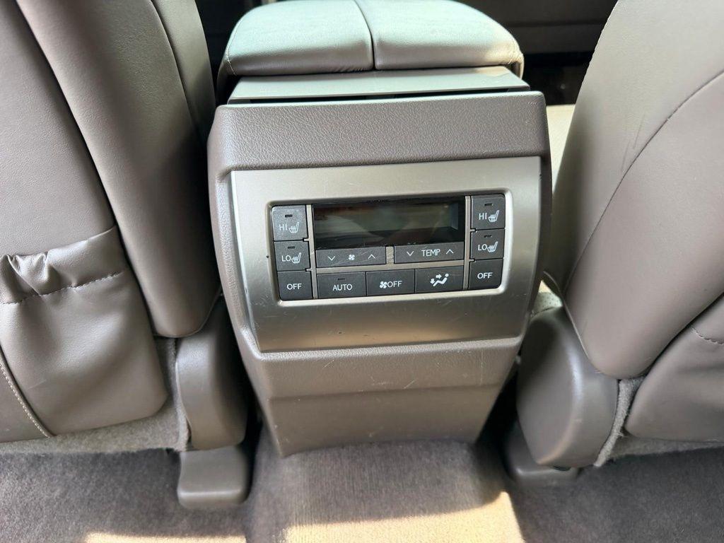 Lexus GX 460 Sport Utility 2011