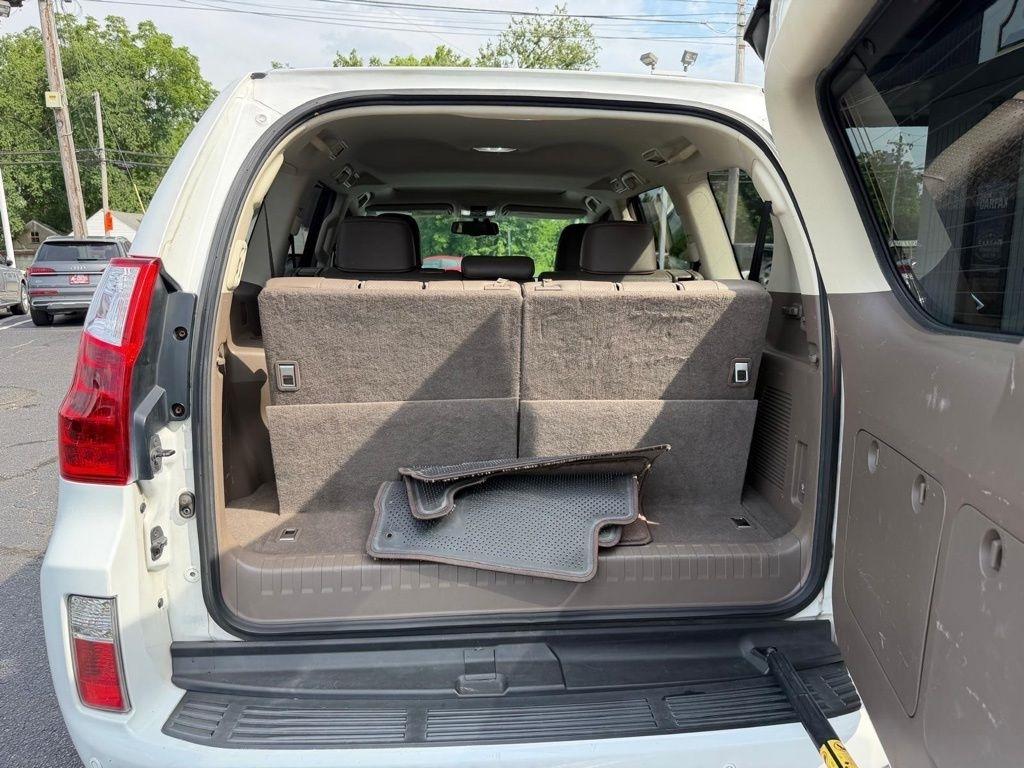 Lexus GX 460 Sport Utility 2011