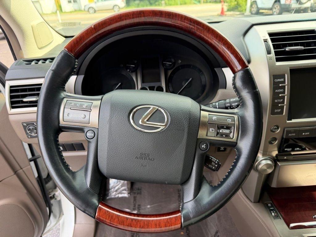 Lexus GX 460 Sport Utility 2011