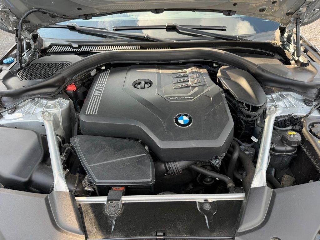 BMW 5-Series 530i xDrive 2021