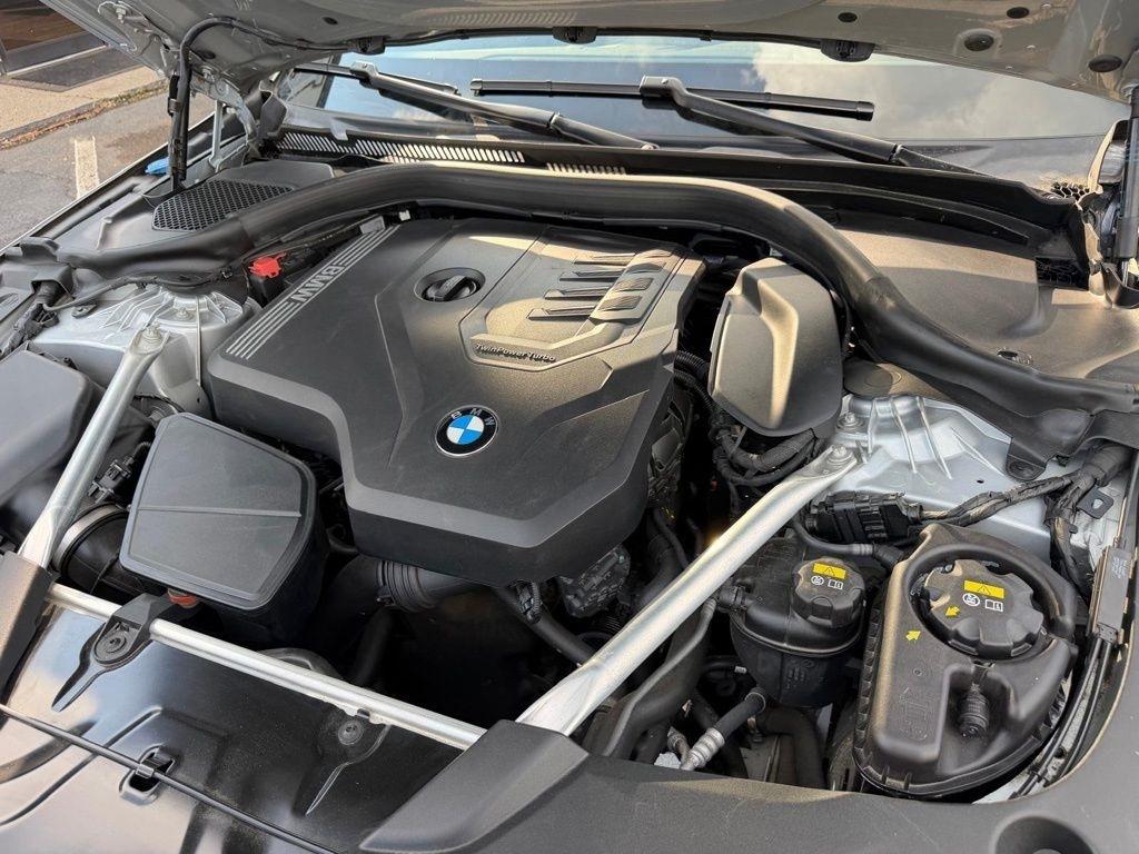 BMW 5-Series 530i xDrive 2021