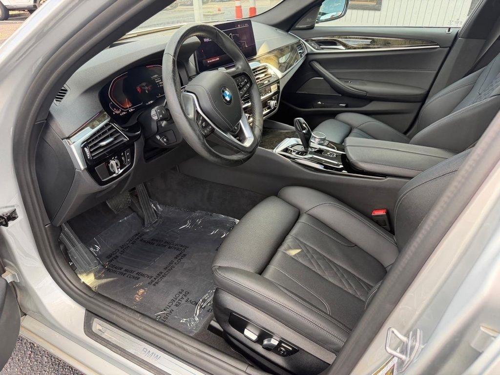 BMW 5-Series 530i xDrive 2021