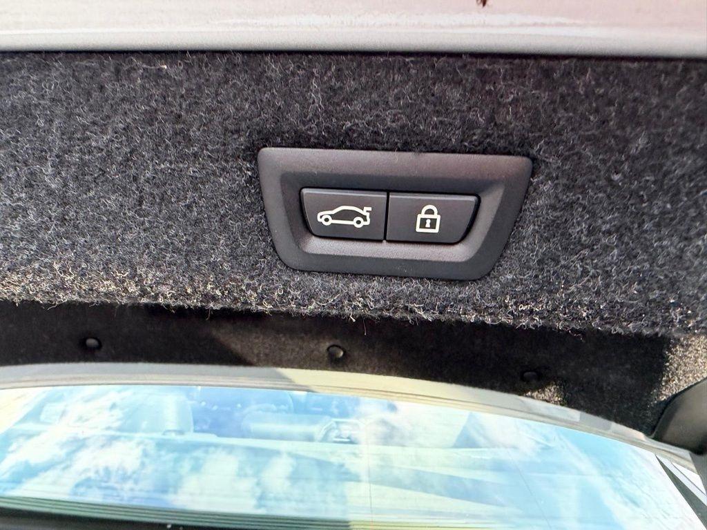 BMW 5-Series 530i xDrive 2021