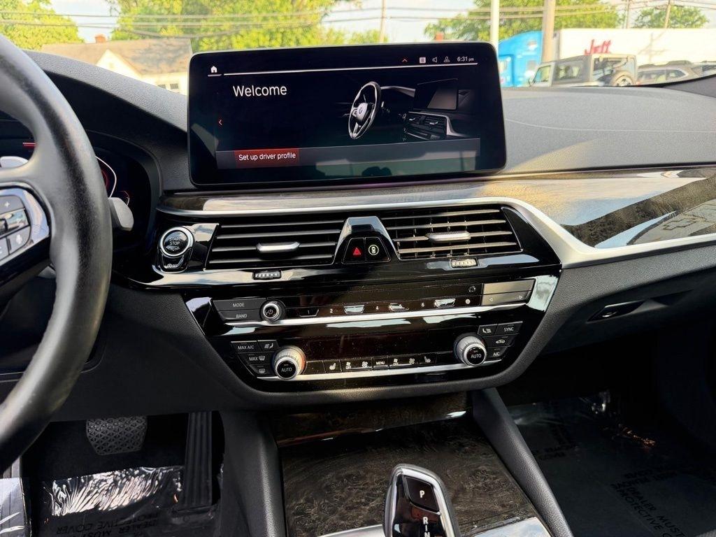BMW 5-Series 530i xDrive 2021