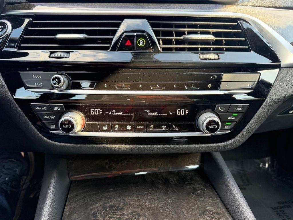 BMW 5-Series 530i xDrive 2021